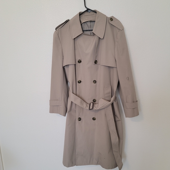 London Fog VTG Classic Men's Tan Trench Coat Sz 42 Short - Picture 4 of 7